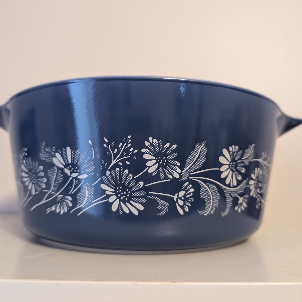 Vintage PYREX Colonial Mist Blue 475-B